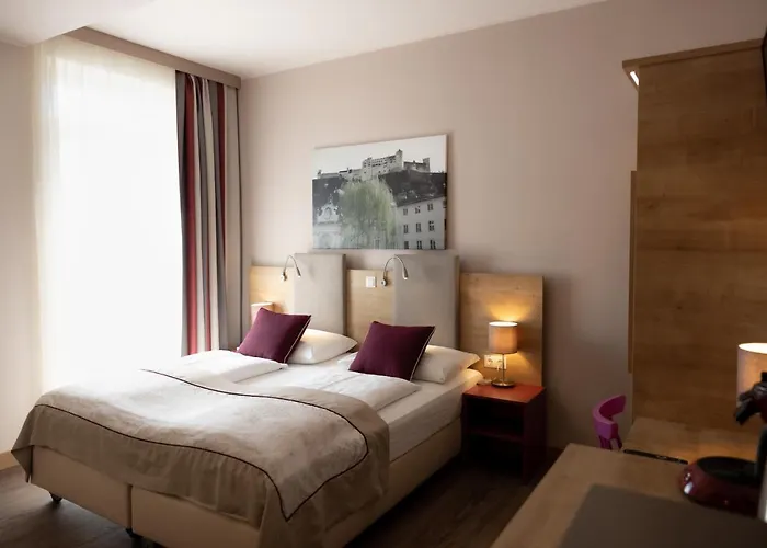 Hotel Max 70 I contactless check-in